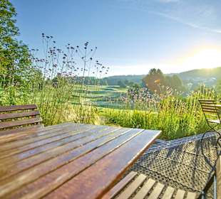 Blick von der Terrasse auf die 18. Bahn