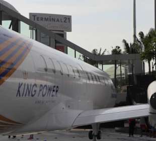 Urlaubsflieger kommt an