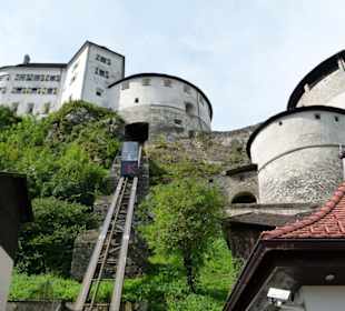 Aufzug zur Burg