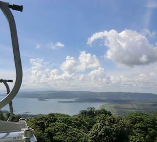 Mit der Seilbahn zur Plattform