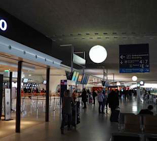  Paris-Charles-de-Gaulle