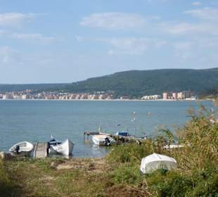 Blick über den Hafen nach Obzor