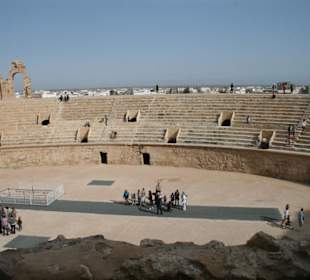 Vom Kaiserplatz Blick in die Arena
