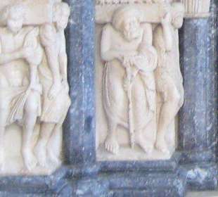 Linke untere Seite des Westportals