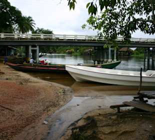 Brücke beim Dorf Morichal