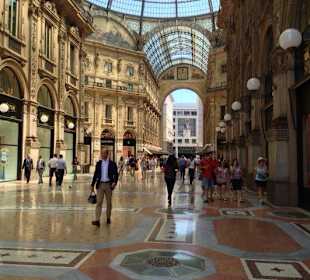 Pasaż Victor Emmanuele II wnętrze