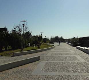 Breite Promenadenwege