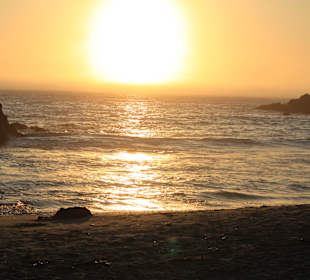 Pfeiffer Beach bei Sonnenuntergang