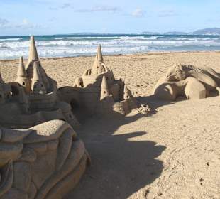Sandkünstler an der Playa de Palma