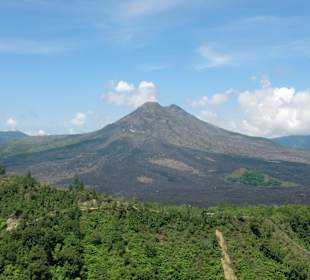 Blick auf den Gunung Agung (3.142 m)