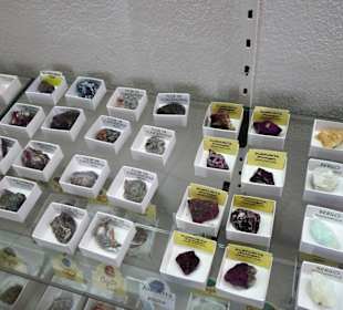 Verkaufsraum im Eingang der Grotte