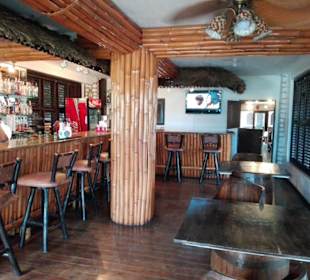 Die Bar neben den Restaurant