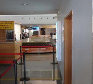 Blick auf das Koffer-Förderband