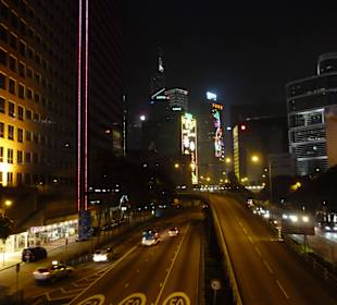 Ulice Hong Kongu wieczorem