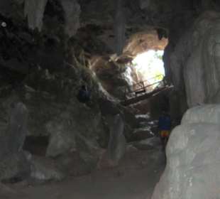 Höhle
