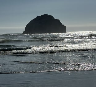 Face Rock State Scenic Viewpoint