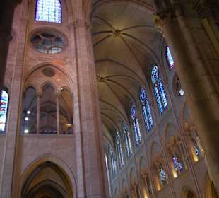 Интерьеры Нотр-Дама