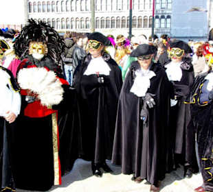 Kostüme-Masken-Show Venedig 2011