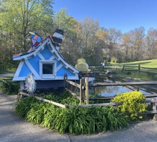 Clark's Elioak Farm