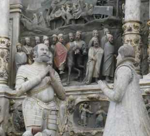 Detailansicht vom Alabaster-Epitaph in St. Moriz