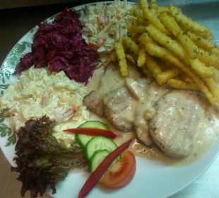 Medaliony z polędwicy z borowikami