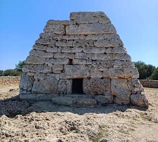 Naveta des Tudons