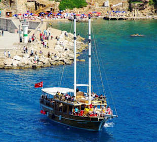 Blick zum Hafen von Antalya