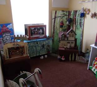 Im Spielzeug und Puppenmuseum