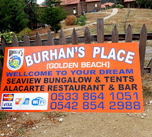 Restaurant mit dem Holzsteg