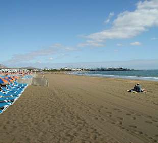Playa de los Pocillos ...