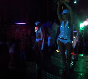 Go go girls @ Schaumparty