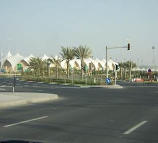 Weg vom Ferrari Park zur F1-Strecke