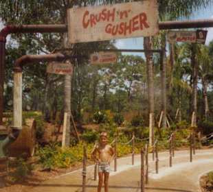 Eingang zur Wasserachterbahn