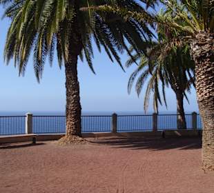Der Taoro Park mit dem Blick über die Stadt