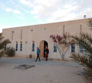 Sonnenuntergangsritt auf Kamelen