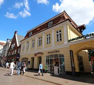 Geschäftsstraße Holm