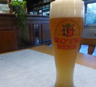 Zum Abendessen im Sportheim Niederwerrn (serbisch)