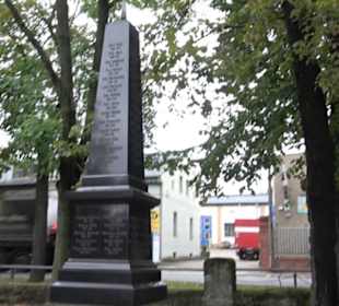 Kriegerdenkmal an der Gnadenkirche