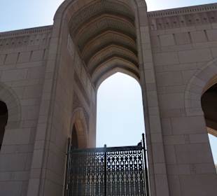 Vor der großen Moschee