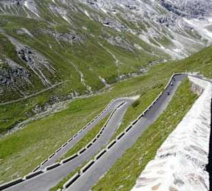 Die ersten Kehren sind geschafft