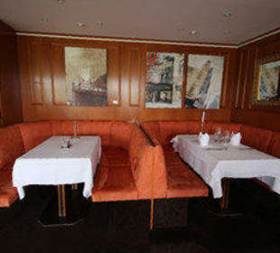 Inneneinrichtung Clubhaus