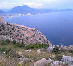 Widok z Kale na Alanye.