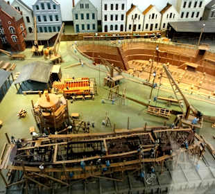 Szenen aus dem Werftalltag