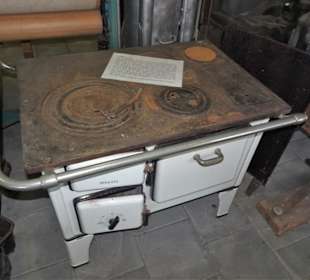 Ausstellung in der Remise der Windmühle Varel