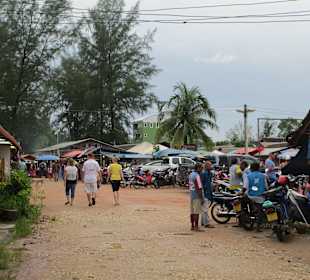 Bang Niang Market