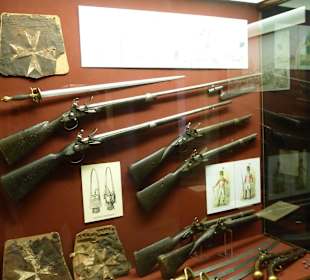 Waffen-Ausstellungen / Großmeisterpalast