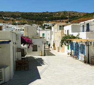 Lefkes - Auf dem Kirchplatz