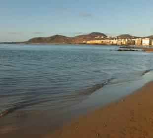 Playa de las Canteras am Abend