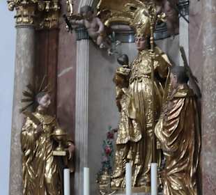 Die prächtig ausgestattete Abteikirche St. Peter