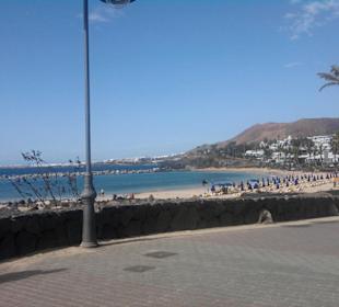 Der Strand in der Nähe des Hotels